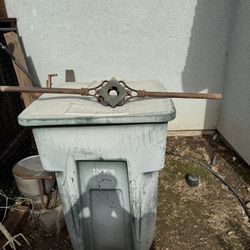 Antique Pipe Threader.