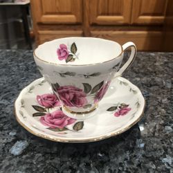 Vintage Royal Vale England Rose Fine Bone China Tea Cup & Saucer.  Preowned Excellent Condition 