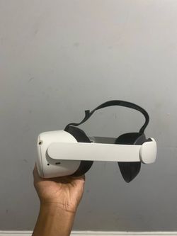 Meta Quest 2 VR Headset