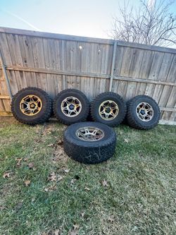 Jeep Wrangler Wheels And tire Mickey Thompson