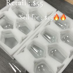 Set of Wine Glasses – New in Box (Set of 8)