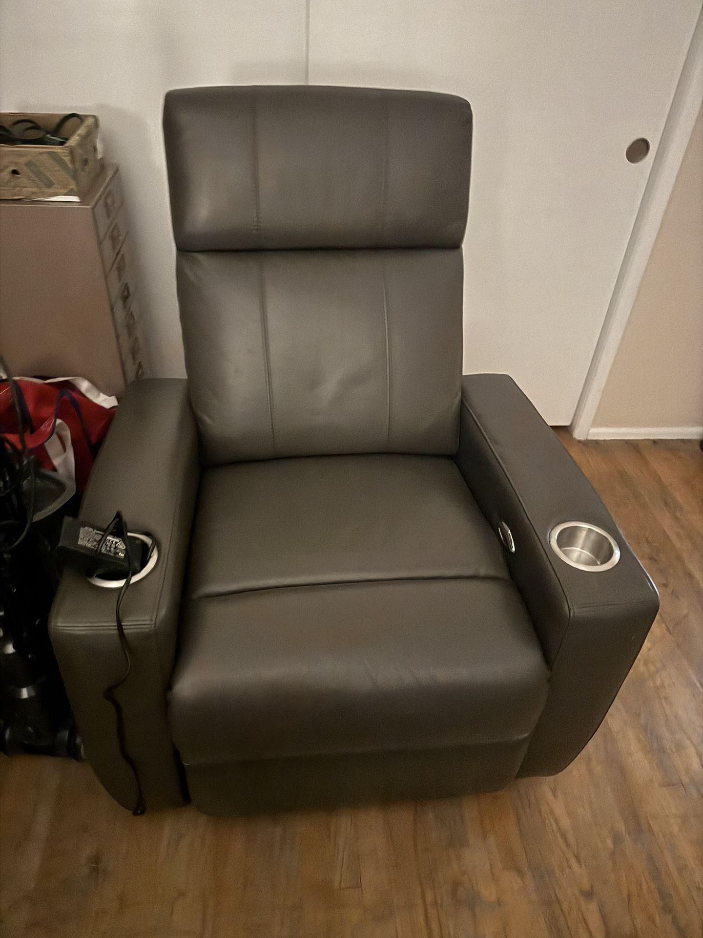 Power recliner
