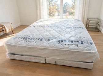 $280 king mattress only brand new free delivery 🚚