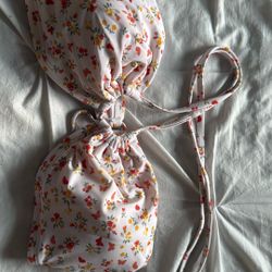 Cute Hollister Swim Top 