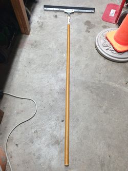 Rubber wedger spreader