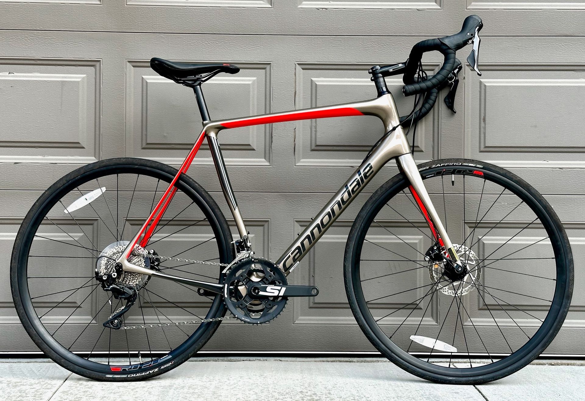 Cannondale Synapse Disc Carbon Road Shimano 105 R7000 11 Speed Bike 58