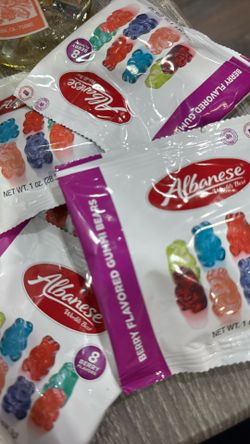 100 Bags 25$ 1 Oz Regular Gummies 8 Flavors