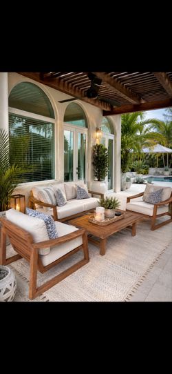 TOBAGO OUTDOOR PATIO SET- Clean And Ready For New Home! Loveseat, 2 Chairs And Coffee Table- Retails Over 2800