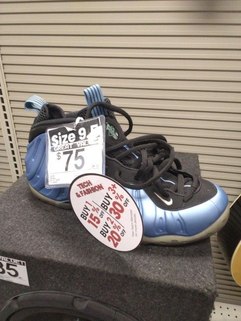 Nike Foamposite Size 9.5