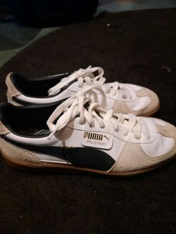 Mens size 12 Puma shoes