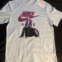 Nike Air Graphic T Shirt Size Small