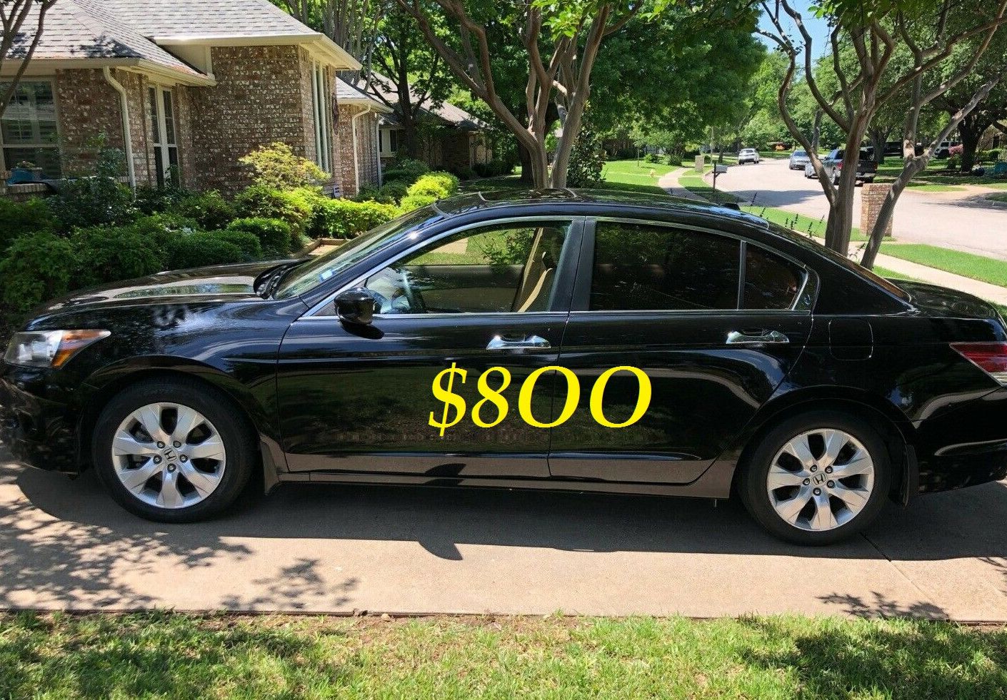 🔥🔥$8OO I'm seling URGENTLY my family car 2OO9 Honda Accord Sedan Super cute and clean in and out.🍂🍂