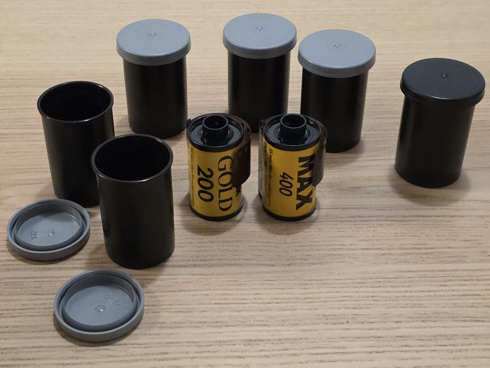 5 Rolls Kodak Gold 200 35mm Film + 1 Roll Kodak Max 400