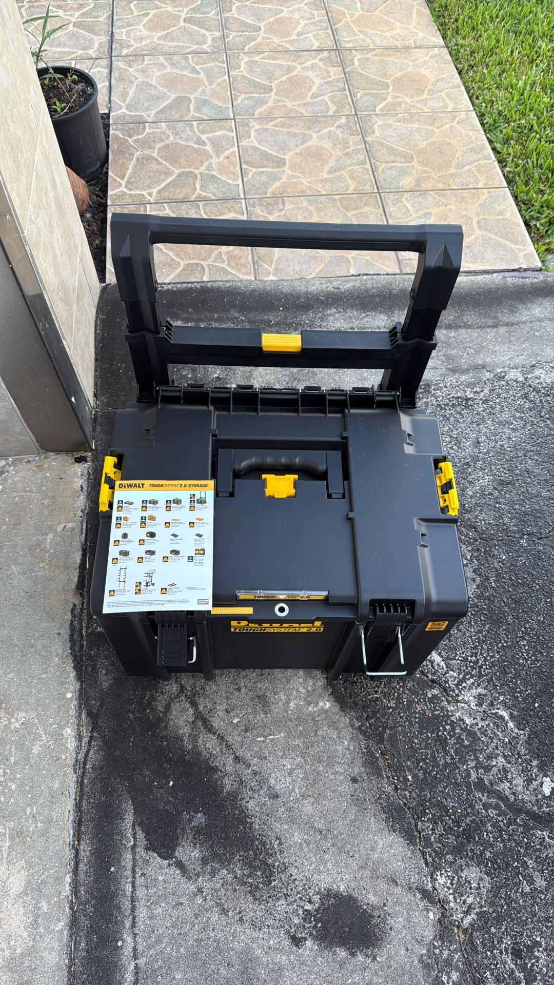 Dewalt Rolling Tool Box Heavy Duty New