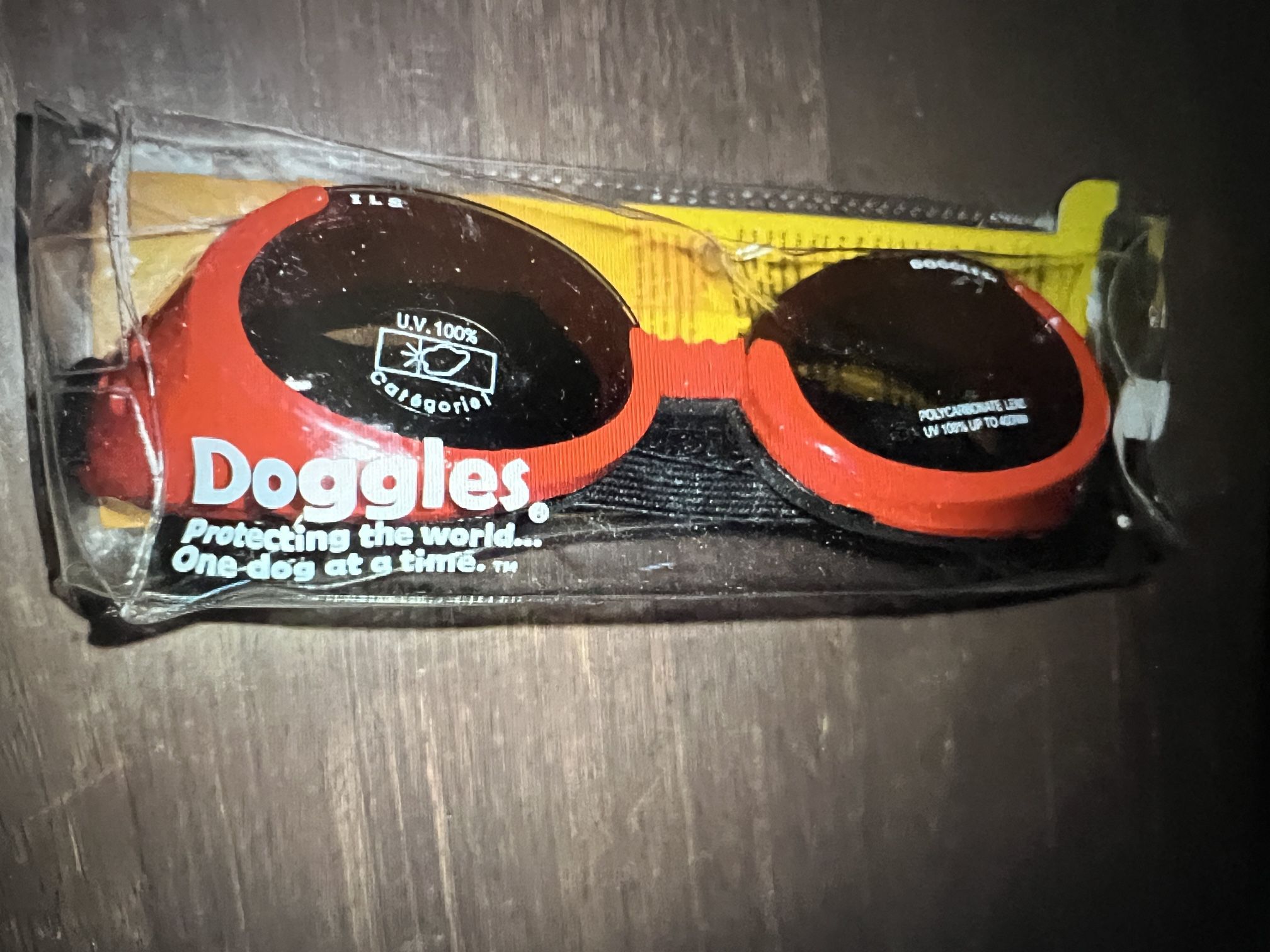 Doggles Goggles for Dogs - Red - Medium - New
