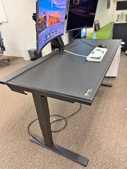 Secretlab Magnus Pro XL Standing Desk
