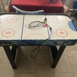 Wit Hockey Table 