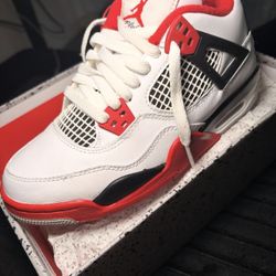 Jordan 4s Fire Red 