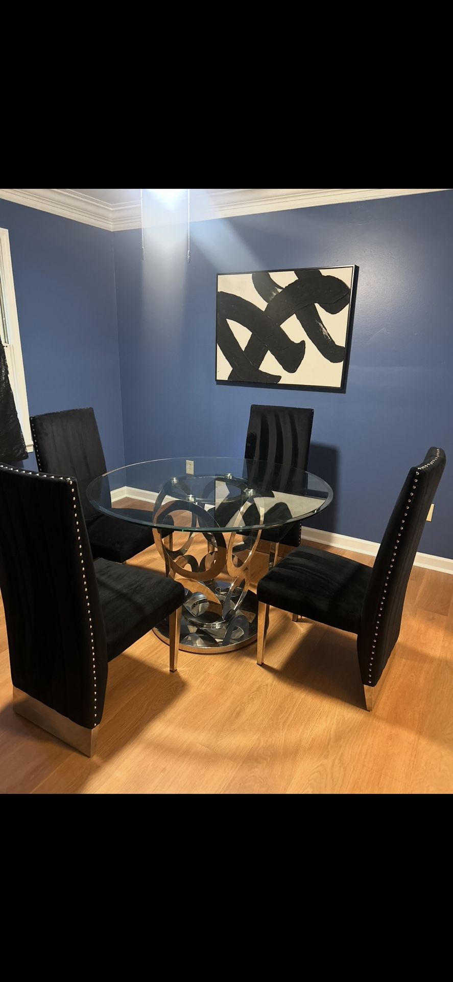 Kitchen Table And Chairs