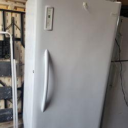 Frigidaire Frost free freezer in good condition 