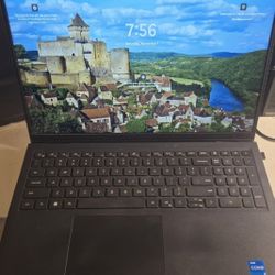 Dell Inspiron 15 3520 CORE i5 11th Gen Intel HD Graphics 16GB DDR4 RAM 500HD SSD