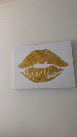 Large gold lip print canvas painting