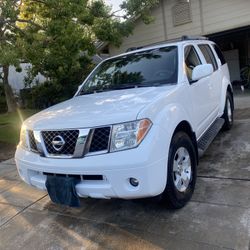 Nissan Pathfinder 