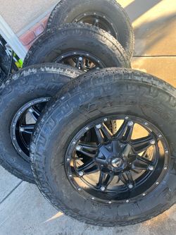 18x9 fuel rims with tires 6 lug universal