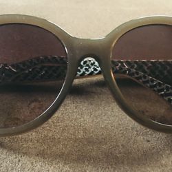 NWT Authentic Diane Von Furstenberg Sunglasses 57-19-130- DVF601S No Case