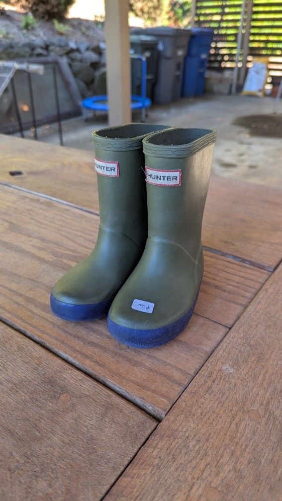 Hunter Rain boots green