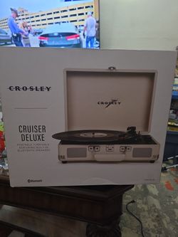 Crowley Cruiser Deluxe Portable Turntable Record Player