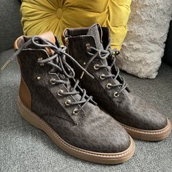 MK Authentic Boots Size 9 For Women 