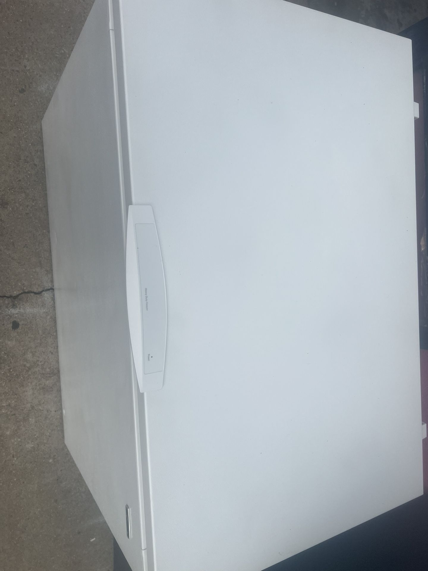 Kenmore White Chest Freezer
