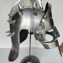Gladiator Helmet 