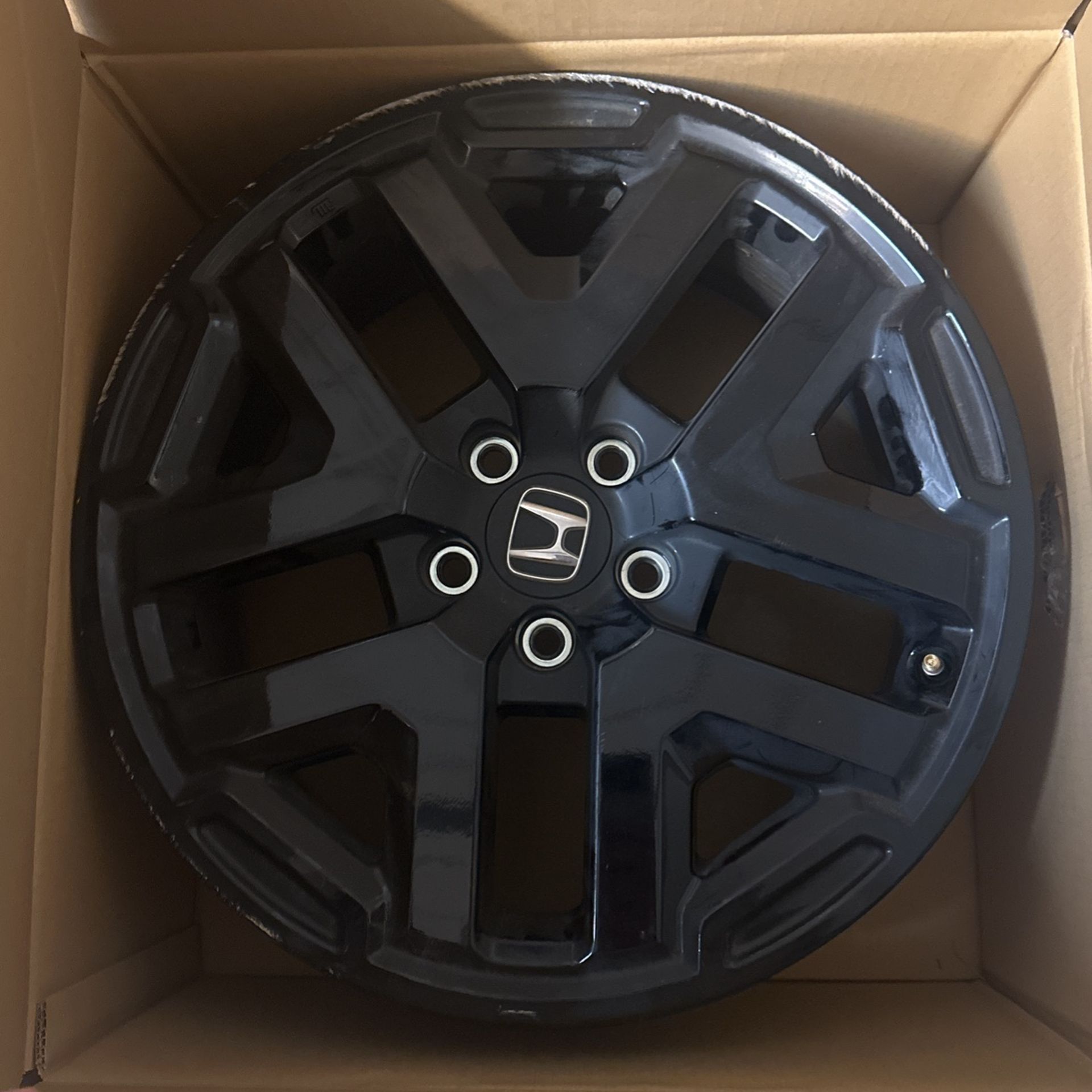 HONDA CRV 18 Inch Black Wheel