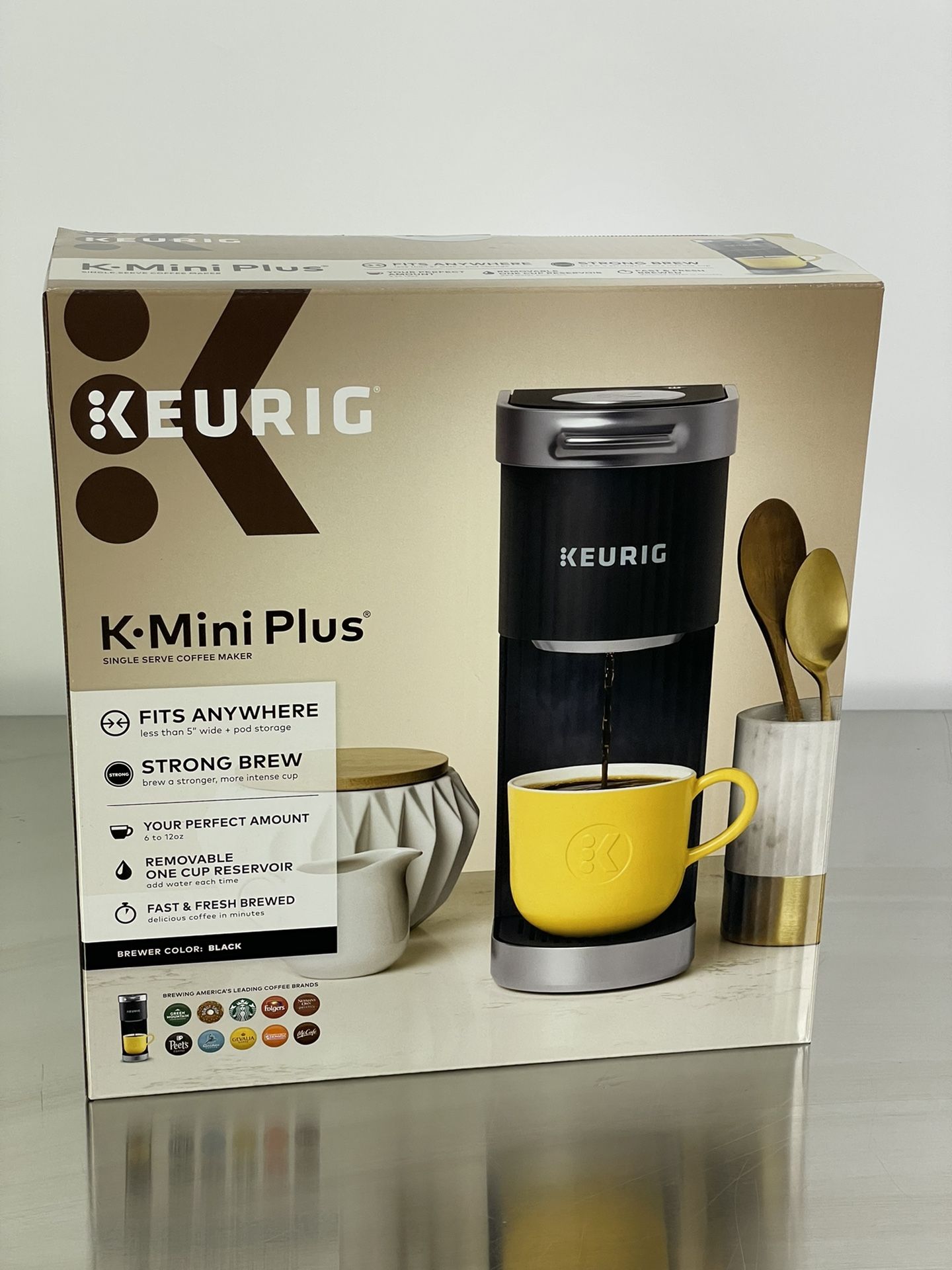 Keurig K-Mini Plus Coffee Maker, Single Serve K-Cup Pod Coffee Brewer, Comes With 6 to 12 Oz. Brew Size, K-Cup Pod Storage, and Travel Mug Friendly, M