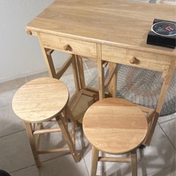 Microwave cart with two chairs