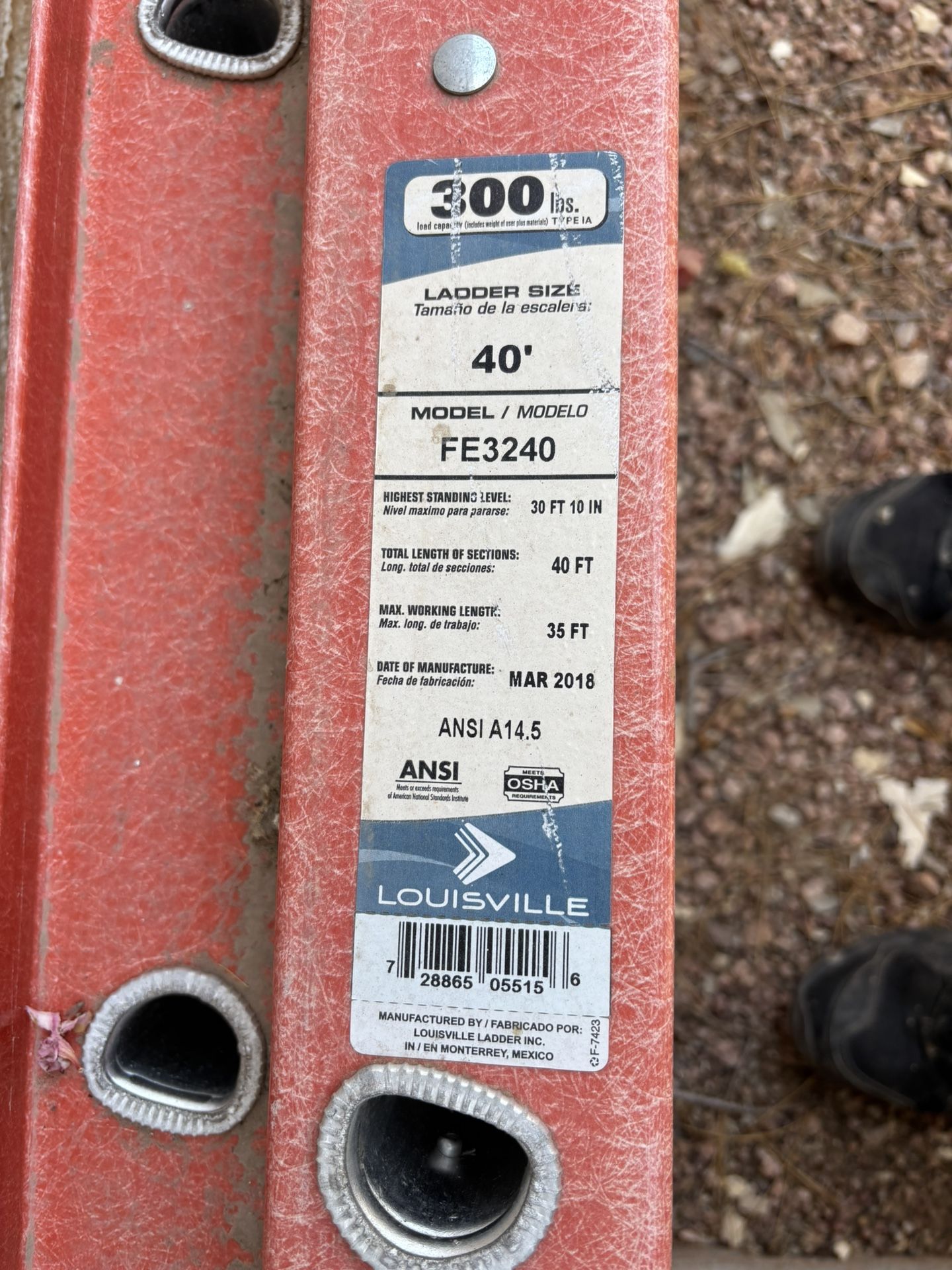 40’ Louisville Ladder