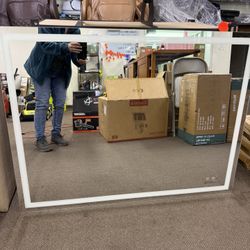 Bathroom Mirror 47x36 (NOT WORK(