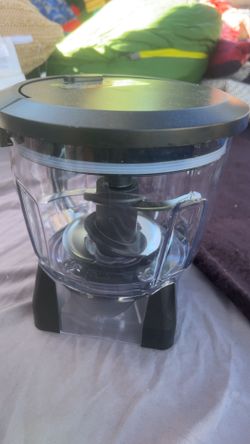 New Ninja 64 oz. Food Processor Bow