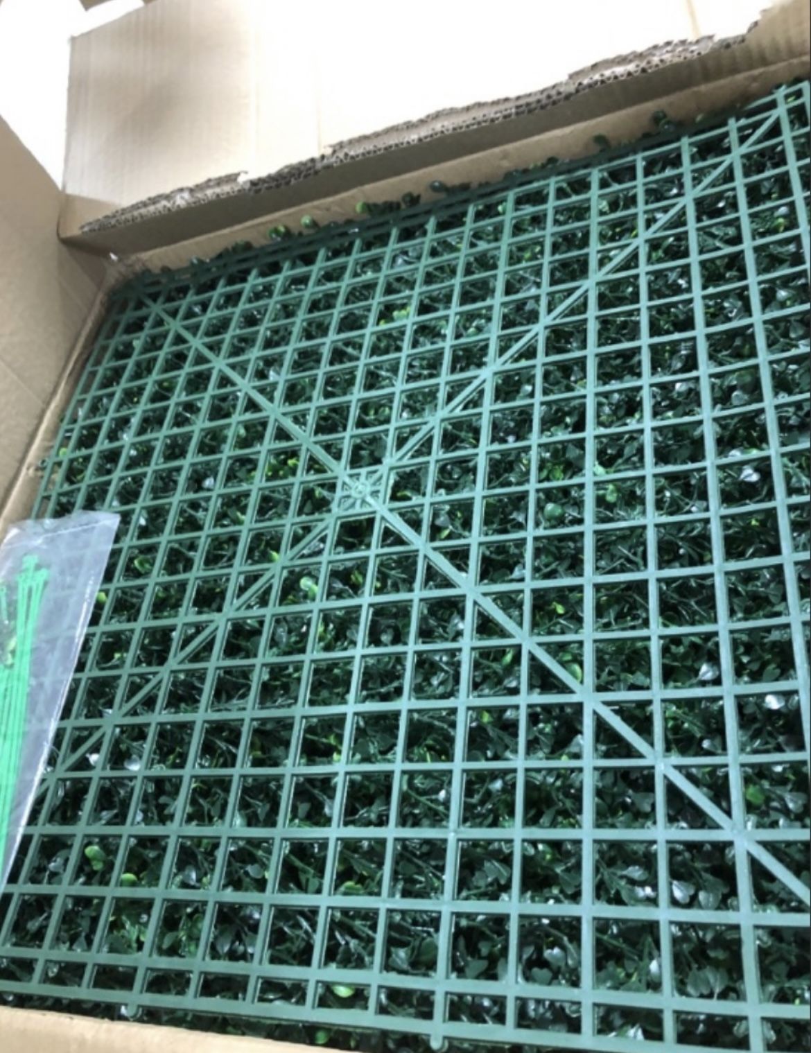 Gilaree Artificial Grass Wall Panel/Backdrop. Feel Free To Message Me At Anytime!