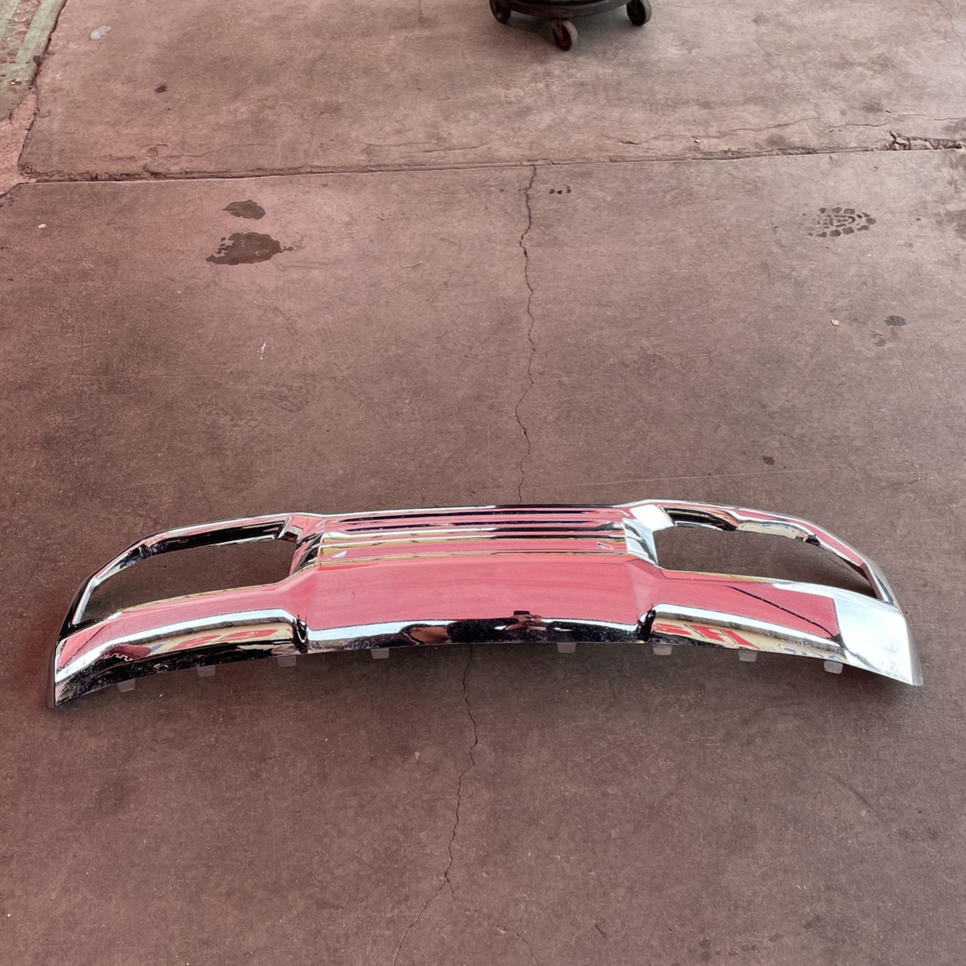 2022 GMC SIERRA 1500 DENALI CHROME DELETE FRONT BUMPER TRIM