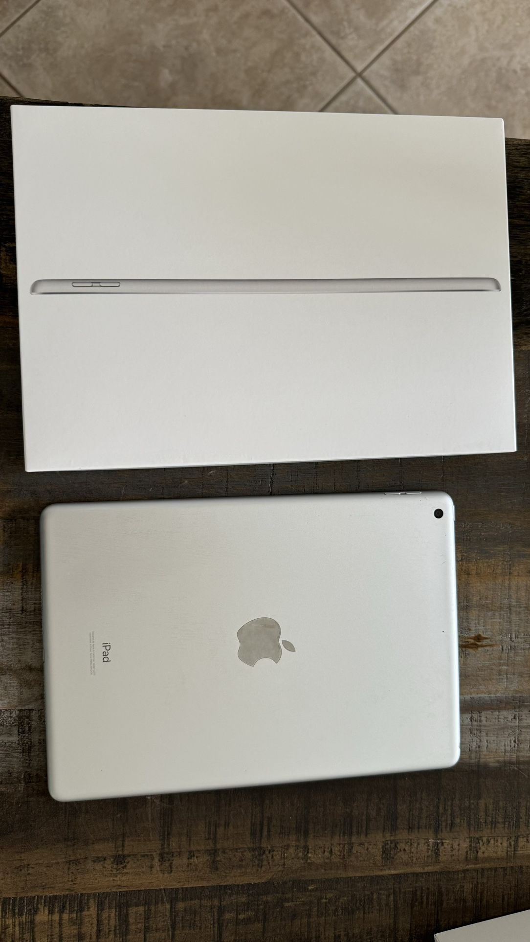 2020 iPad 8th Generation 128 Gb Unlocked