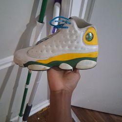 Jordan 13s Size 7y