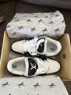 LV Trainers Size:10 ( Need gone asap)