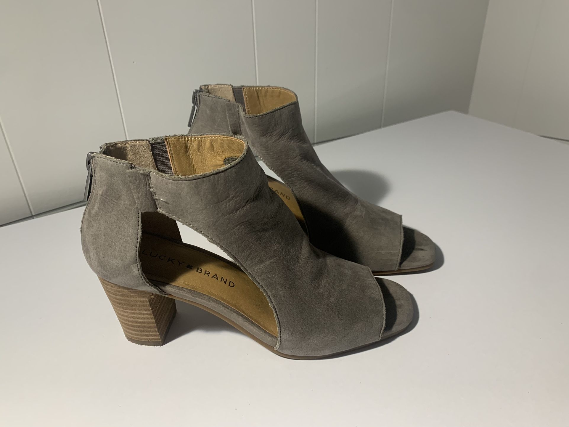 LUCKY BRAND BLOCK HEEL