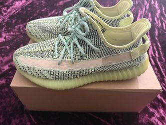 Adidas Yeezy Boost 350 V2 Sneakers Men’s 11