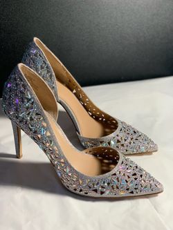 INC. Heel