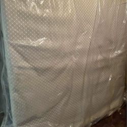 Brand New AND Like New King And Queen Beds,dressers, Headboards, Rugs,wall Dec! Cheap!!!!! 