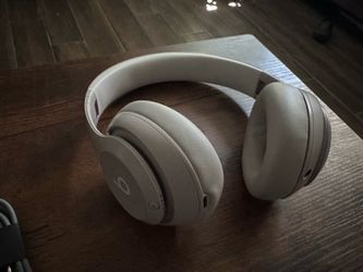 Beats Studio Pro